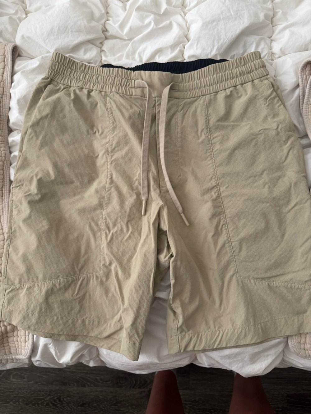 Lululemon 7”  Men's Khaki Drawstring Shorts